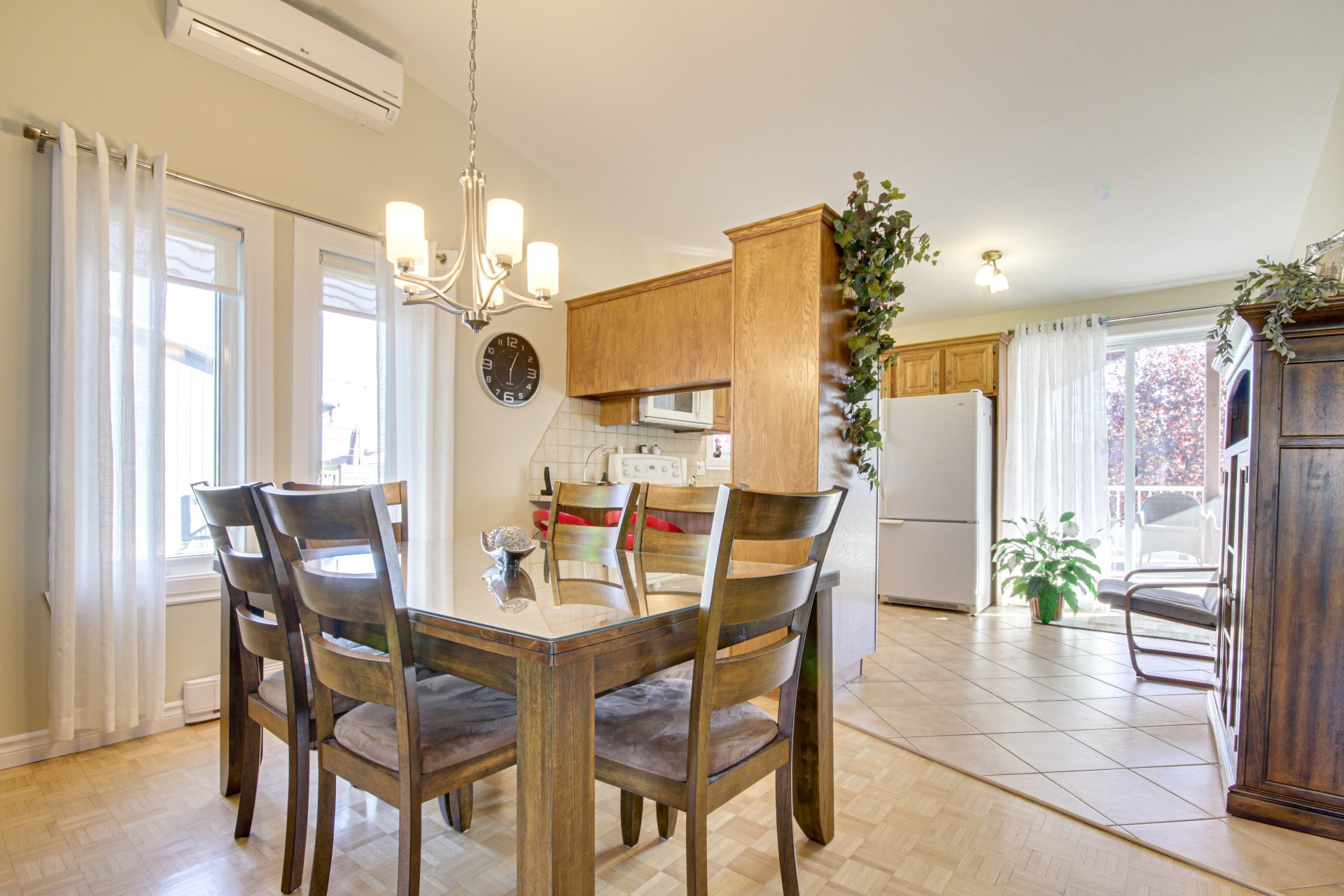 









465


Rue Leclerc

,
Trois-Rivières,




QC
G9B1S6

