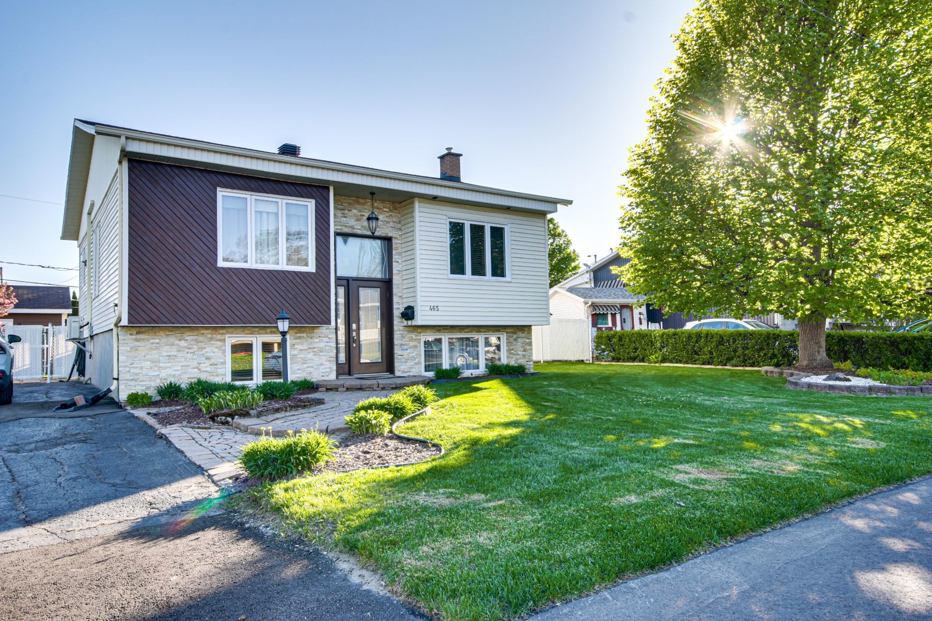 









465


Rue Leclerc

,
Trois-Rivières,




QC
G9B1S6

