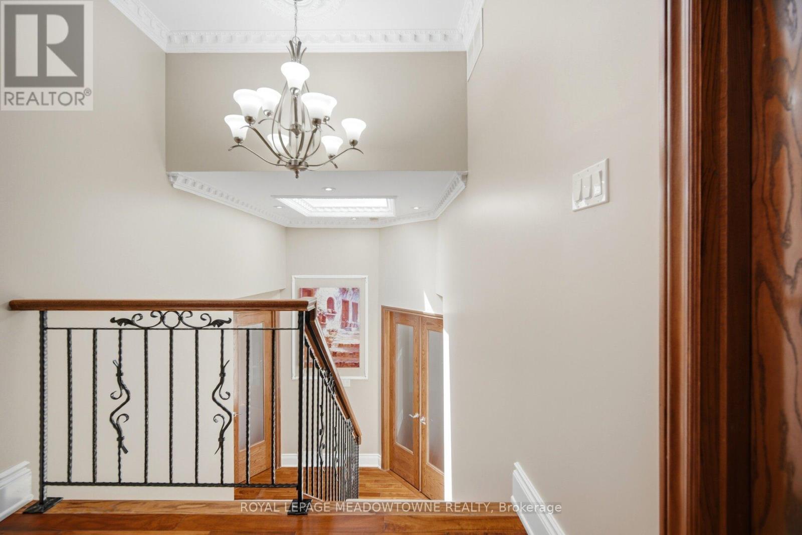 












2 THE KEANEGATE STREET

,
Toronto,




Ontario
M9B2B4

