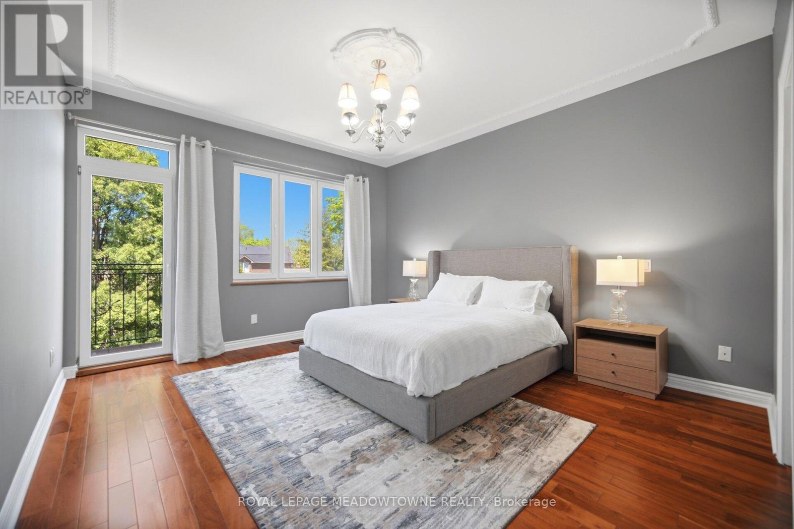 












2 THE KEANEGATE STREET

,
Toronto,




Ontario
M9B2B4

