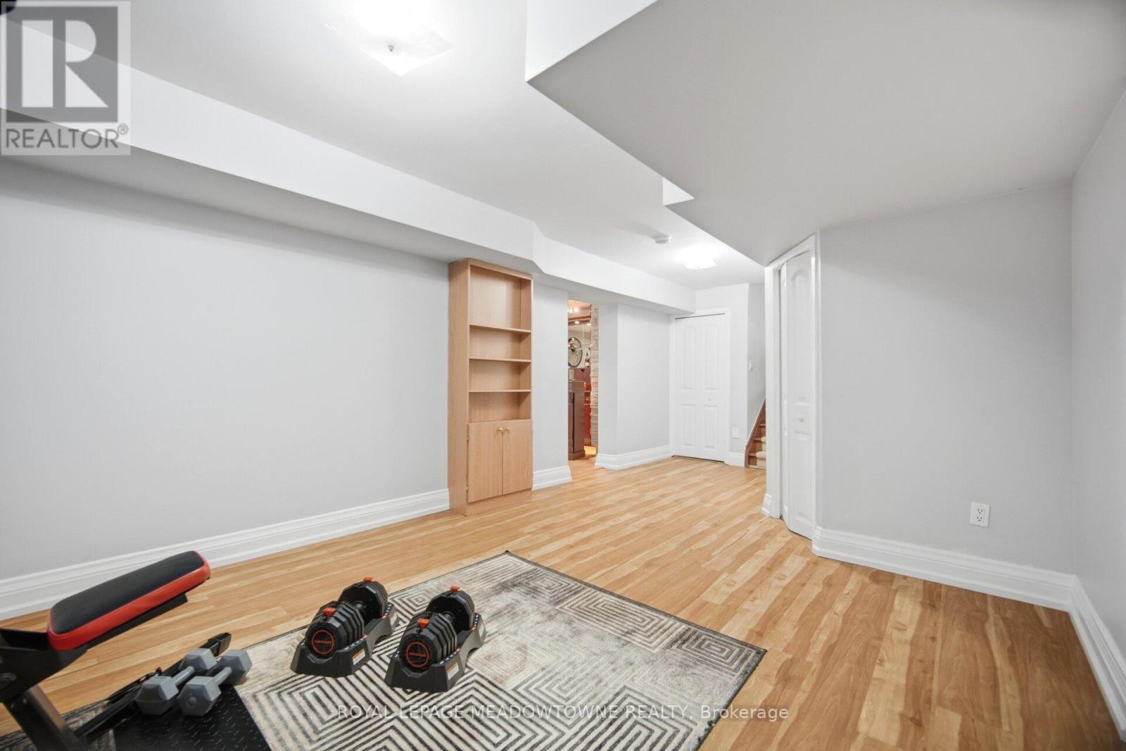 












2 THE KEANEGATE STREET

,
Toronto,




Ontario
M9B2B4

