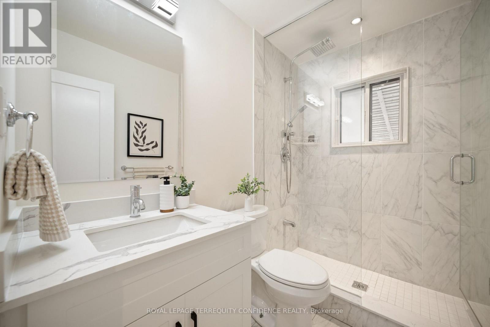 












71 PACHINO BOULEVARD

,
Toronto,




Ontario
M1R4J8

