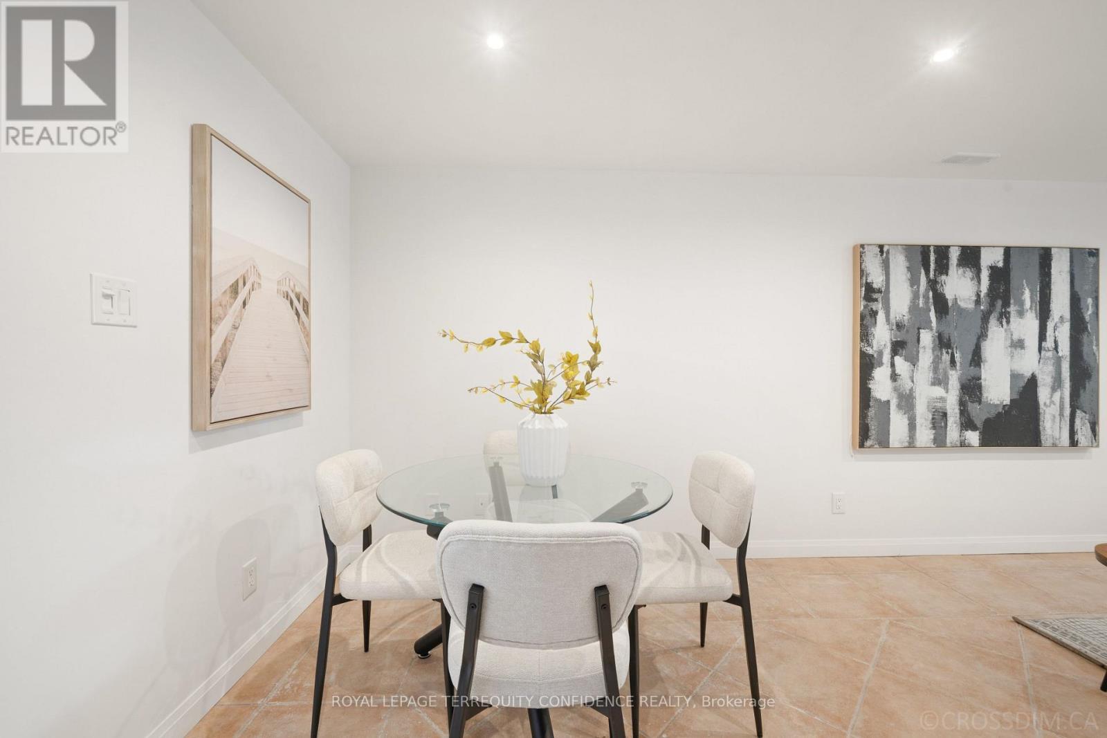 












71 PACHINO BOULEVARD

,
Toronto,




Ontario
M1R4J8


