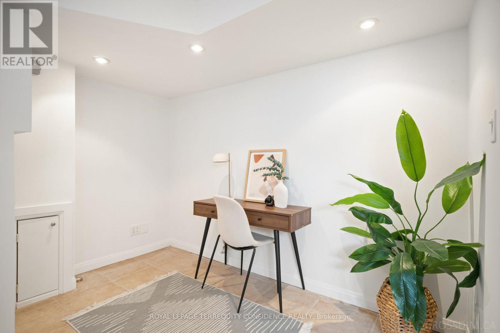 












71 PACHINO BOULEVARD

,
Toronto,




Ontario
M1R4J8

