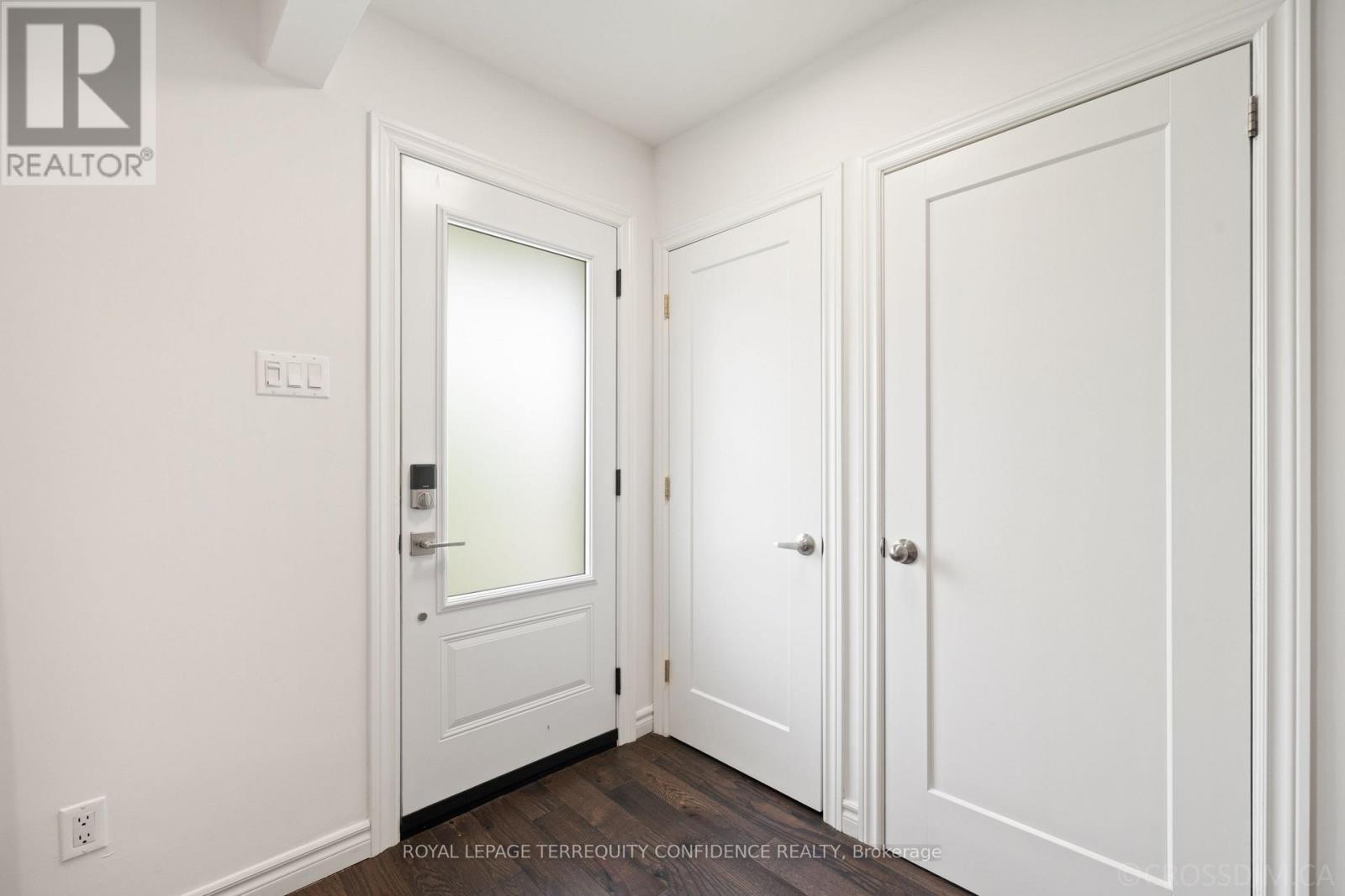 












71 PACHINO BOULEVARD

,
Toronto,




Ontario
M1R4J8

