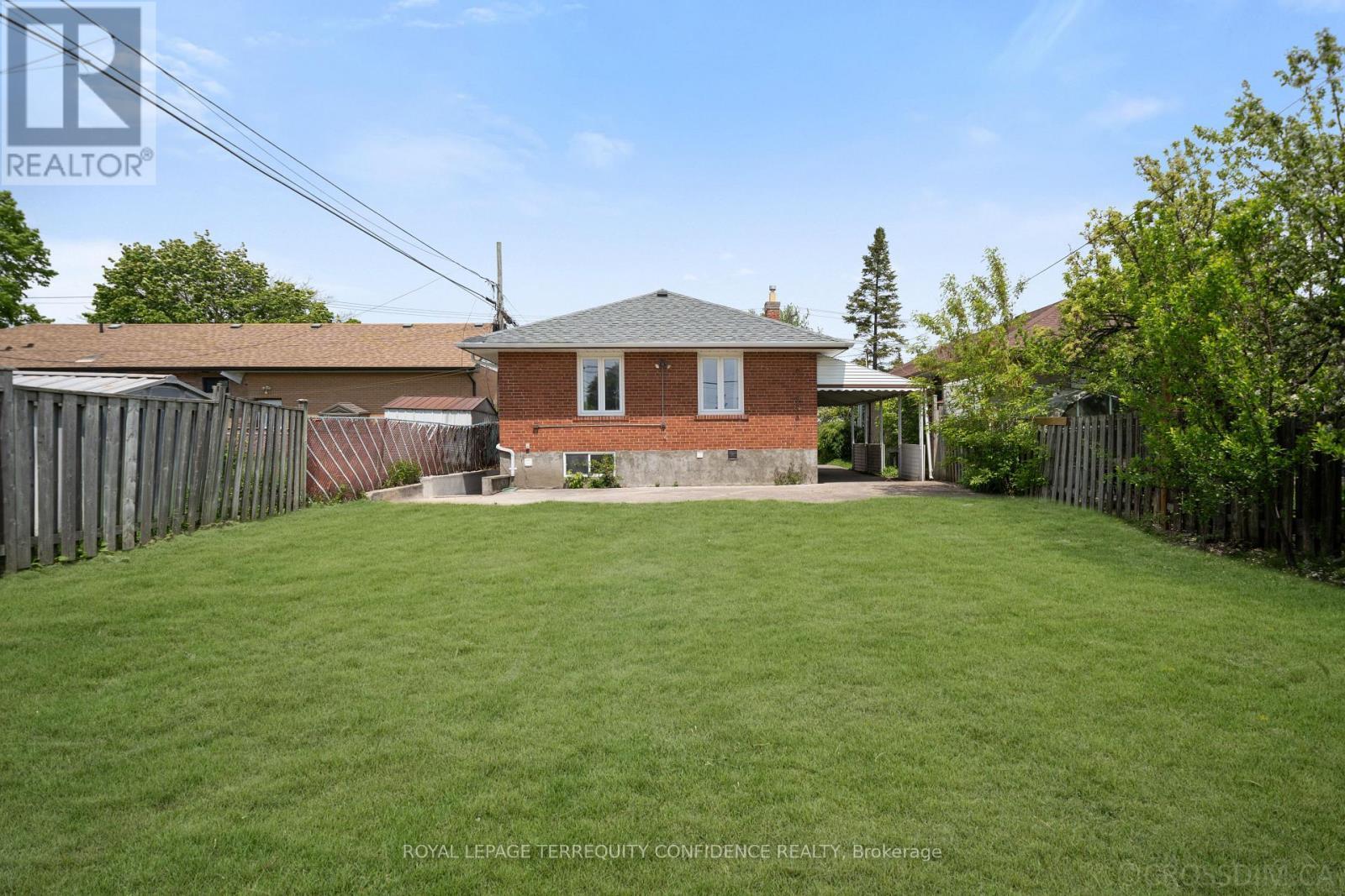 












71 PACHINO BOULEVARD

,
Toronto,




Ontario
M1R4J8


