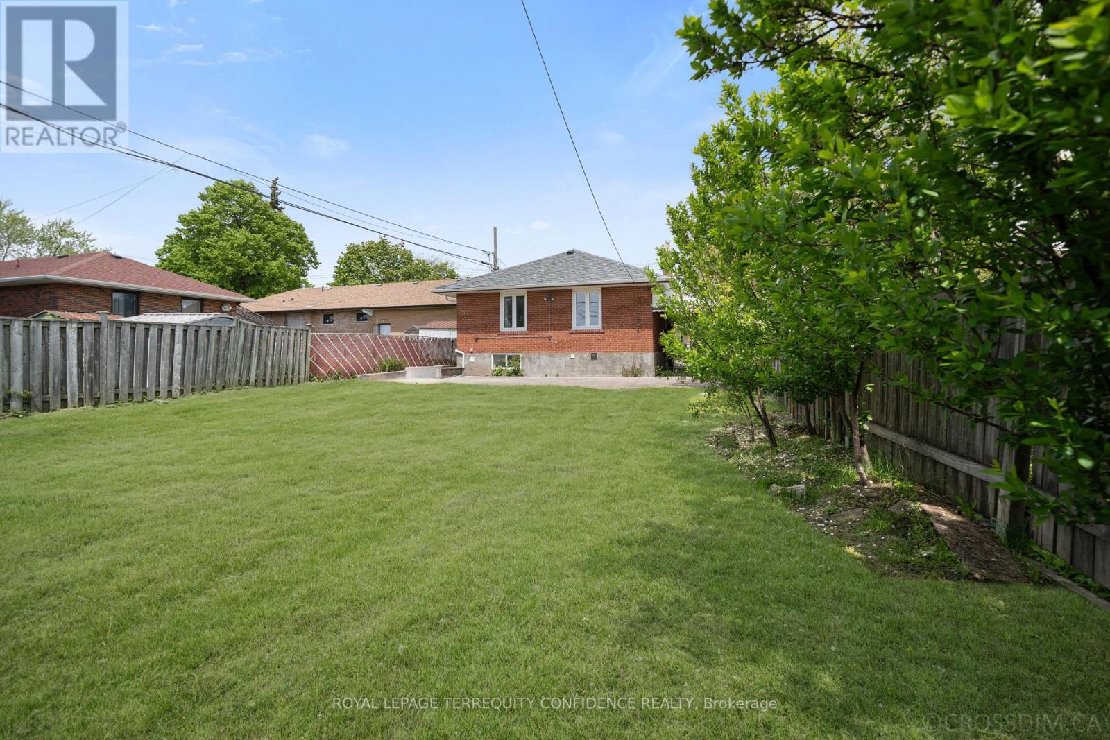 












71 PACHINO BOULEVARD

,
Toronto,




Ontario
M1R4J8


