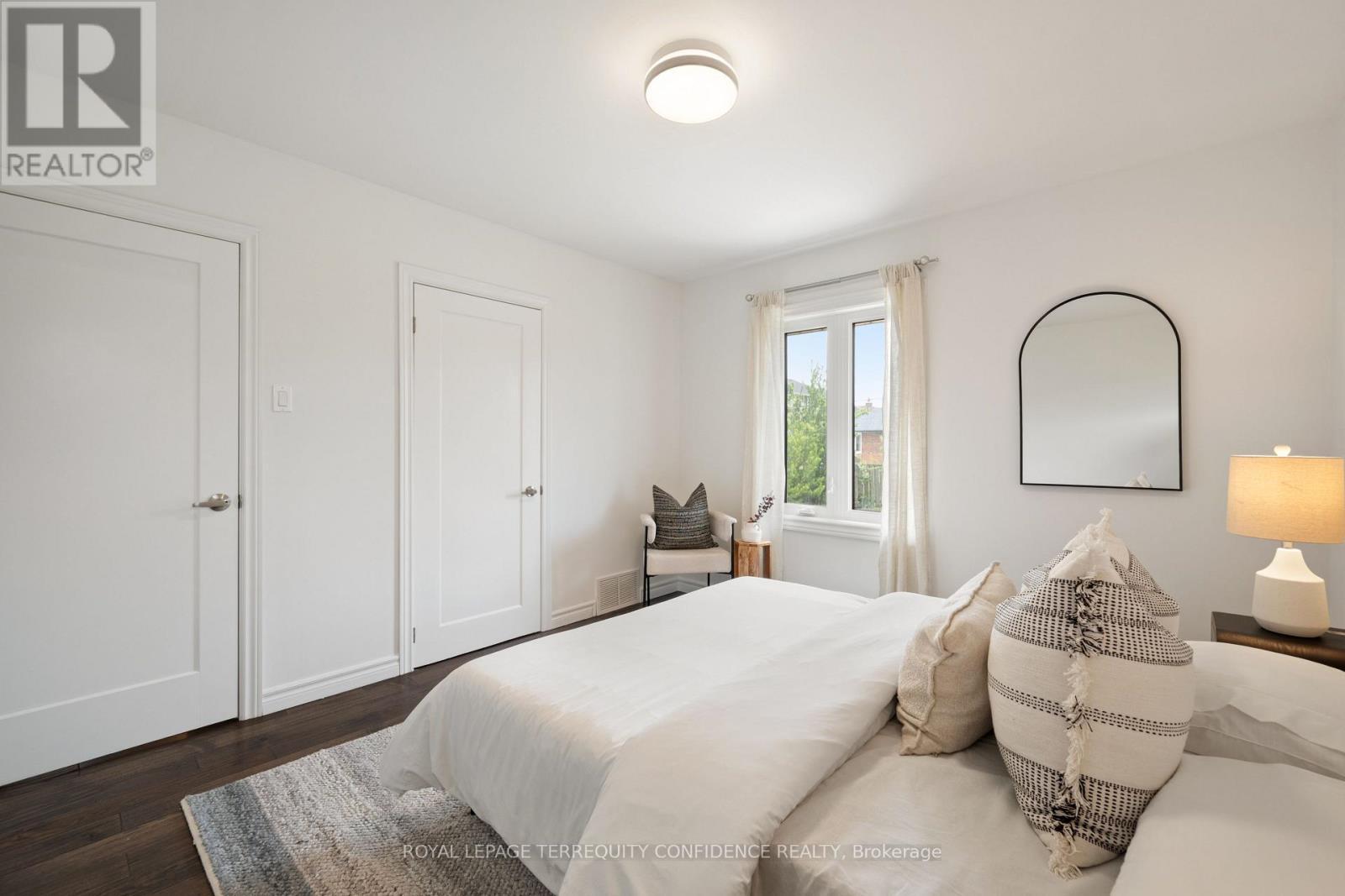 












71 PACHINO BOULEVARD

,
Toronto,




Ontario
M1R4J8

