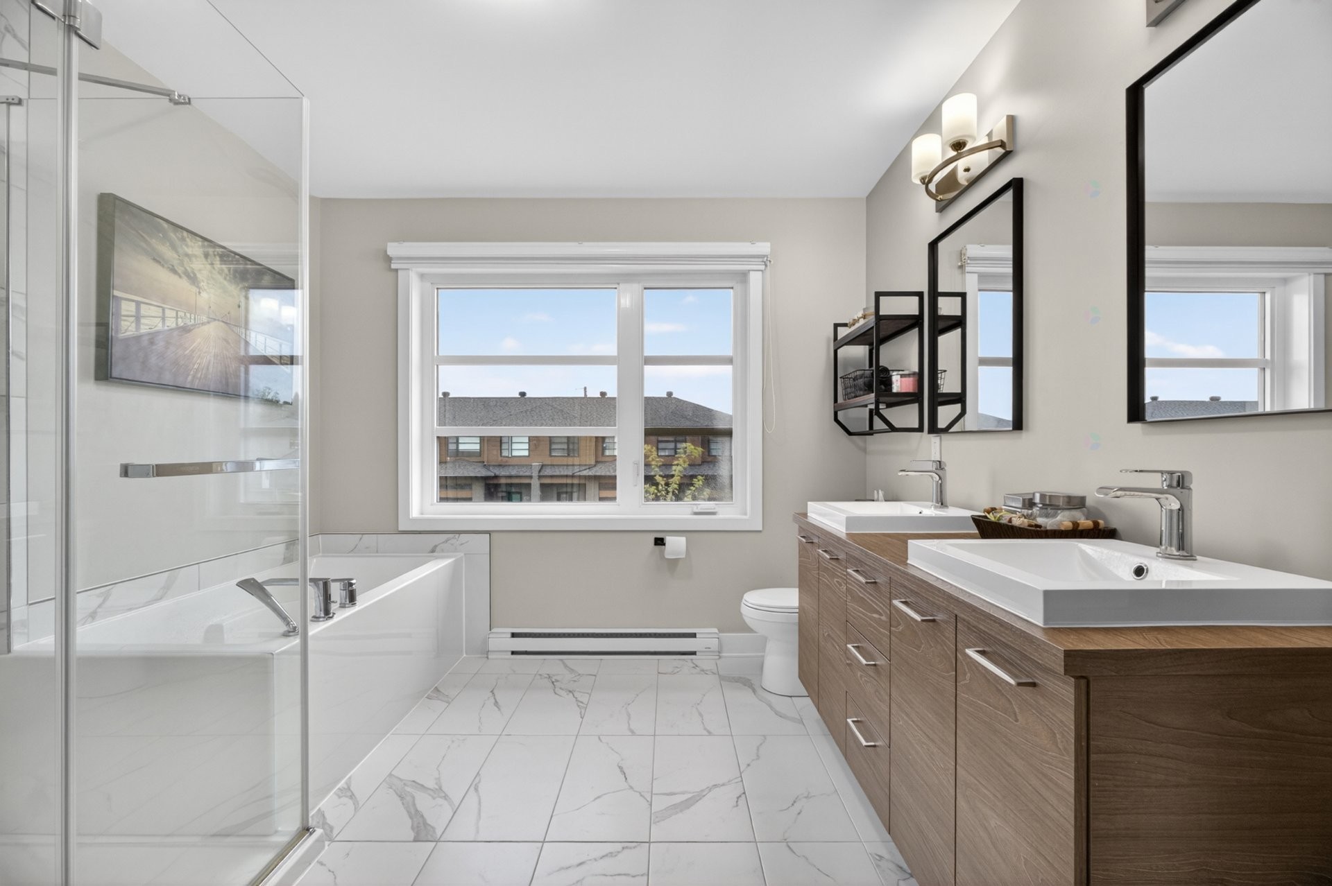 









877


Rue des Coccinelles

,
Saint-Lazare,




QC
J7V0P8

