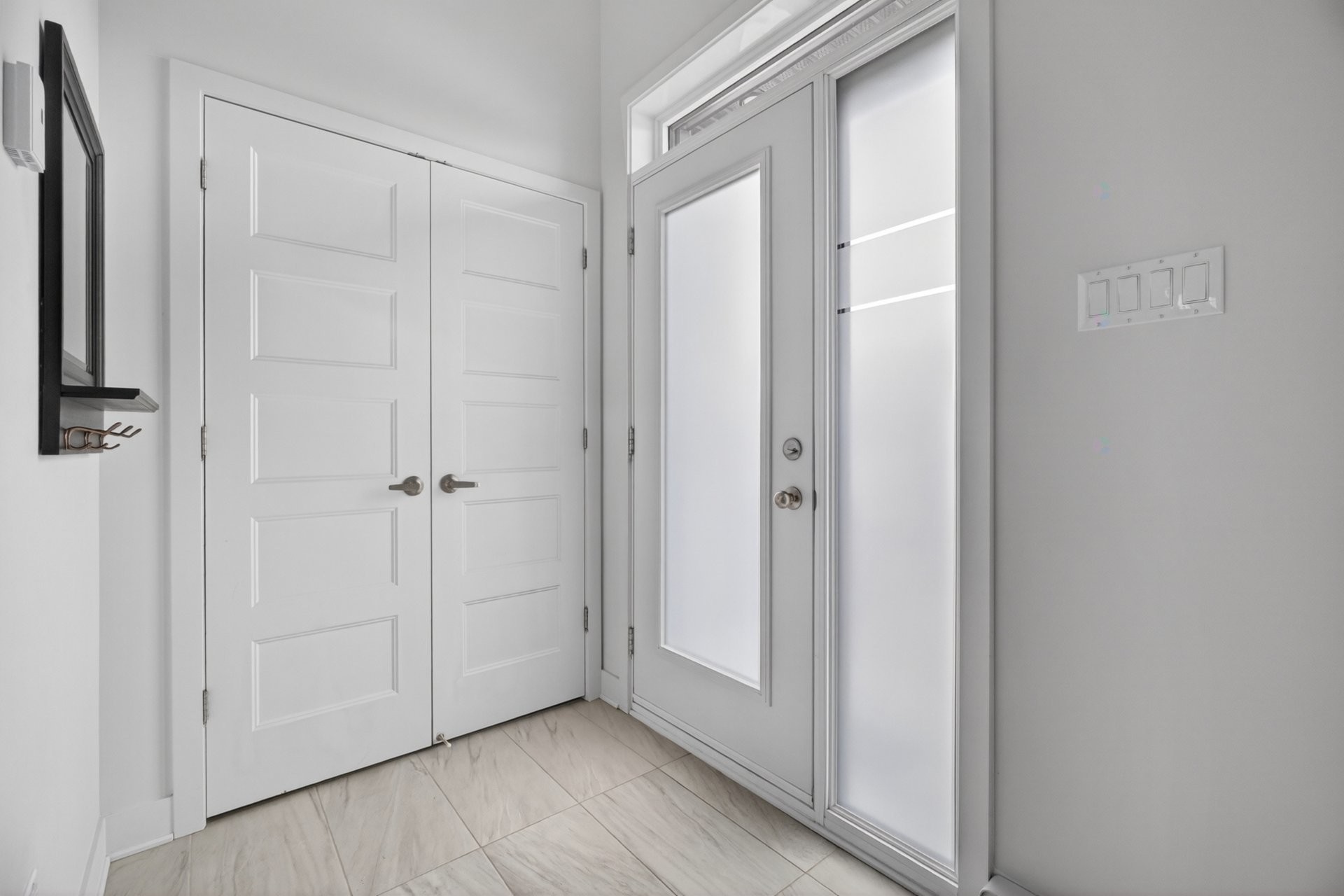 









877


Rue des Coccinelles

,
Saint-Lazare,




QC
J7V0P8

