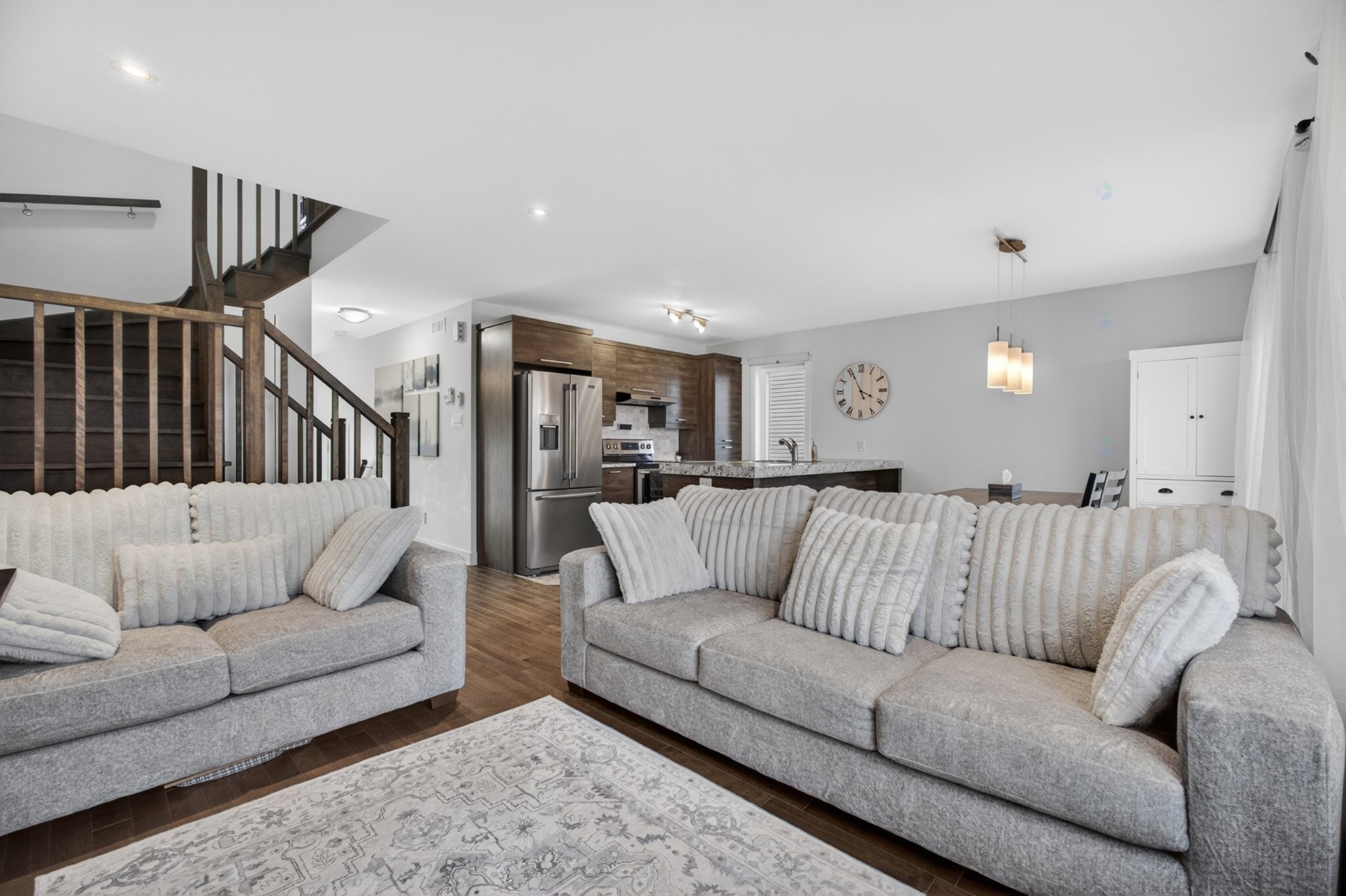 









877


Rue des Coccinelles

,
Saint-Lazare,




QC
J7V0P8

