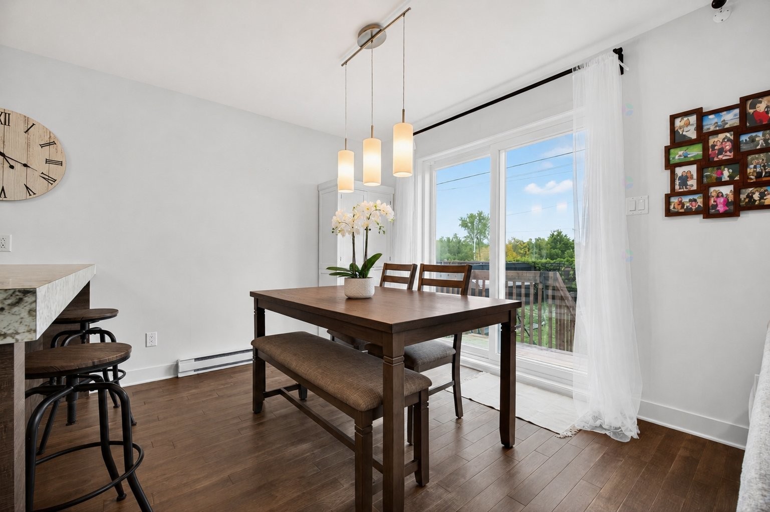 









877


Rue des Coccinelles

,
Saint-Lazare,




QC
J7V0P8

