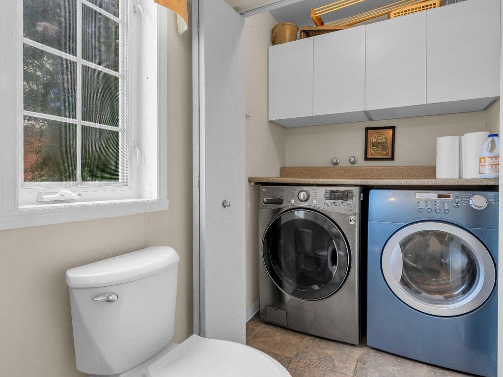 









18748


Rue Meloche

,
Pierrefonds-Roxboro (Montréal),




QC
H9K1N8

