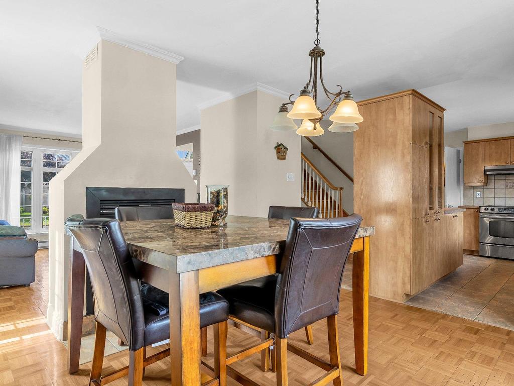 









18748


Rue Meloche

,
Pierrefonds-Roxboro (Montréal),




QC
H9K1N8

