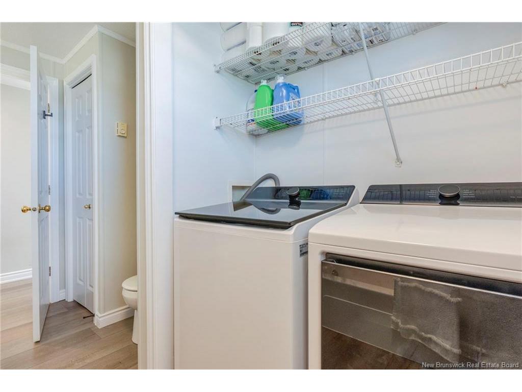 









8


Frank

ST,
Bas Cap Pele,




NB
E4N 0E6

