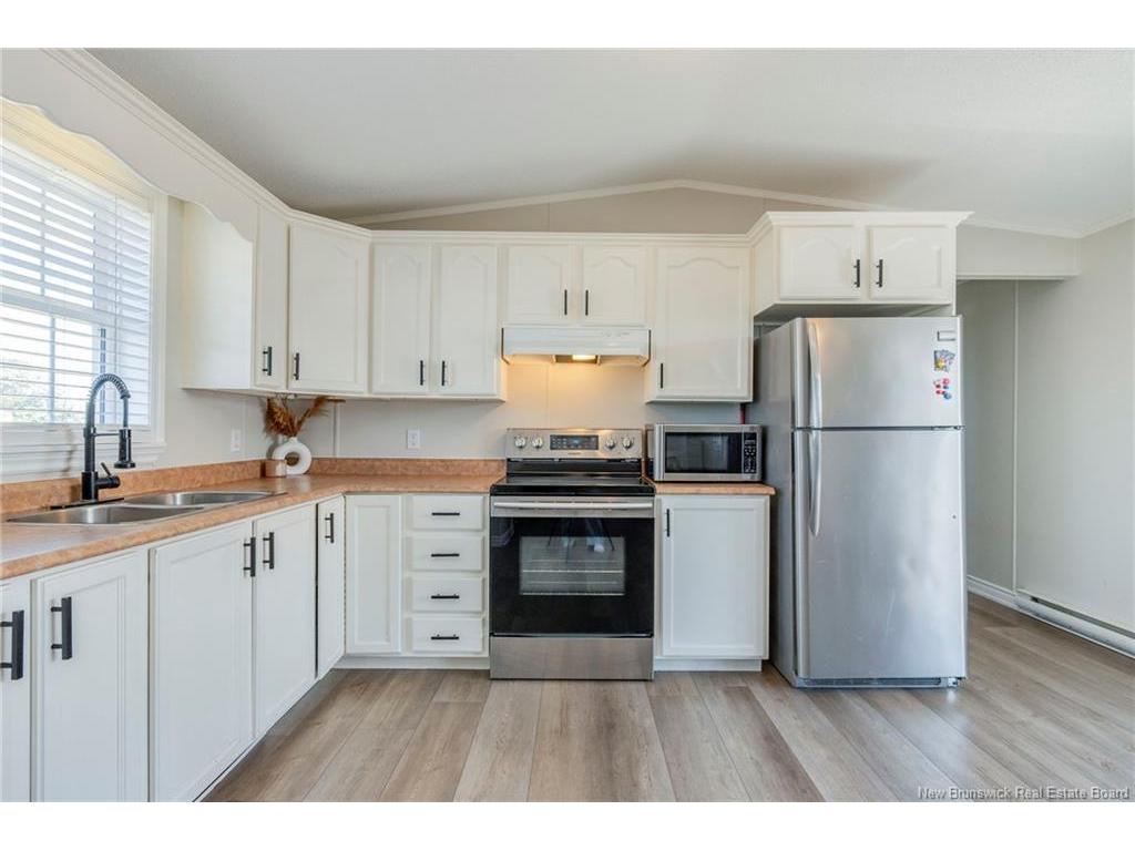









8


Frank

ST,
Bas Cap Pele,




NB
E4N 0E6

