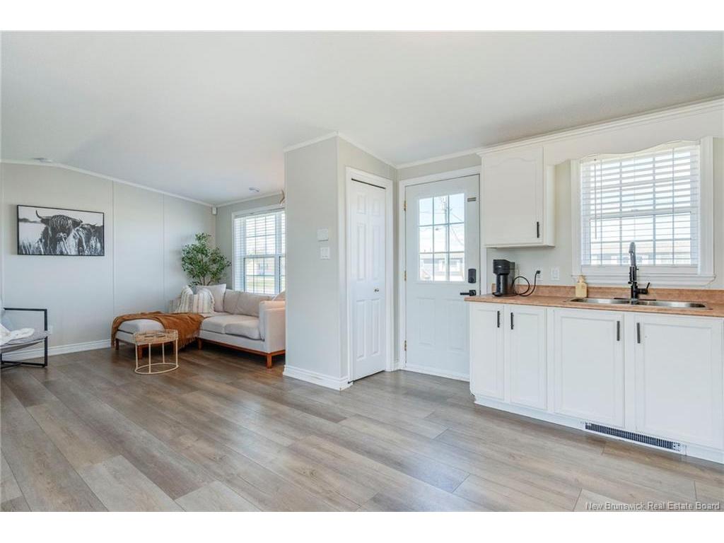 









8


Frank

ST,
Bas Cap Pele,




NB
E4N 0E6

