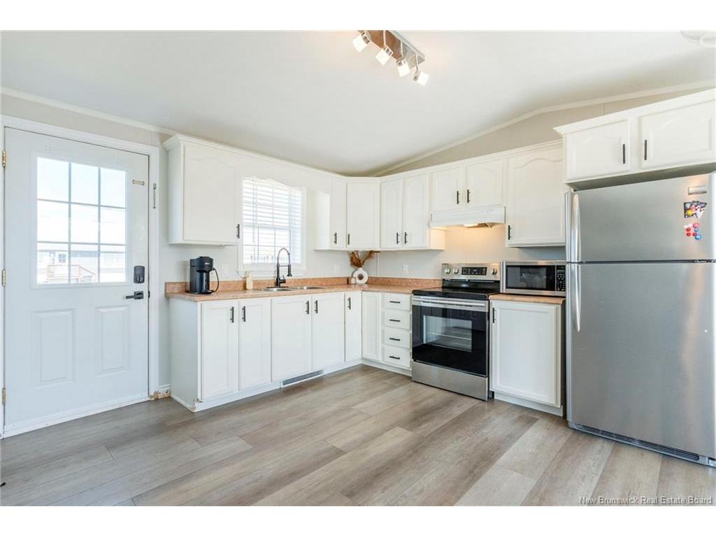 









8


Frank

ST,
Bas Cap Pele,




NB
E4N 0E6


