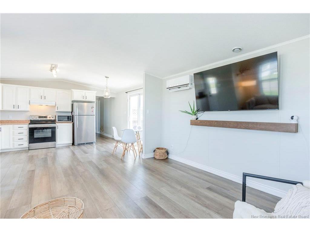 









8


Frank

ST,
Bas Cap Pele,




NB
E4N 0E6

