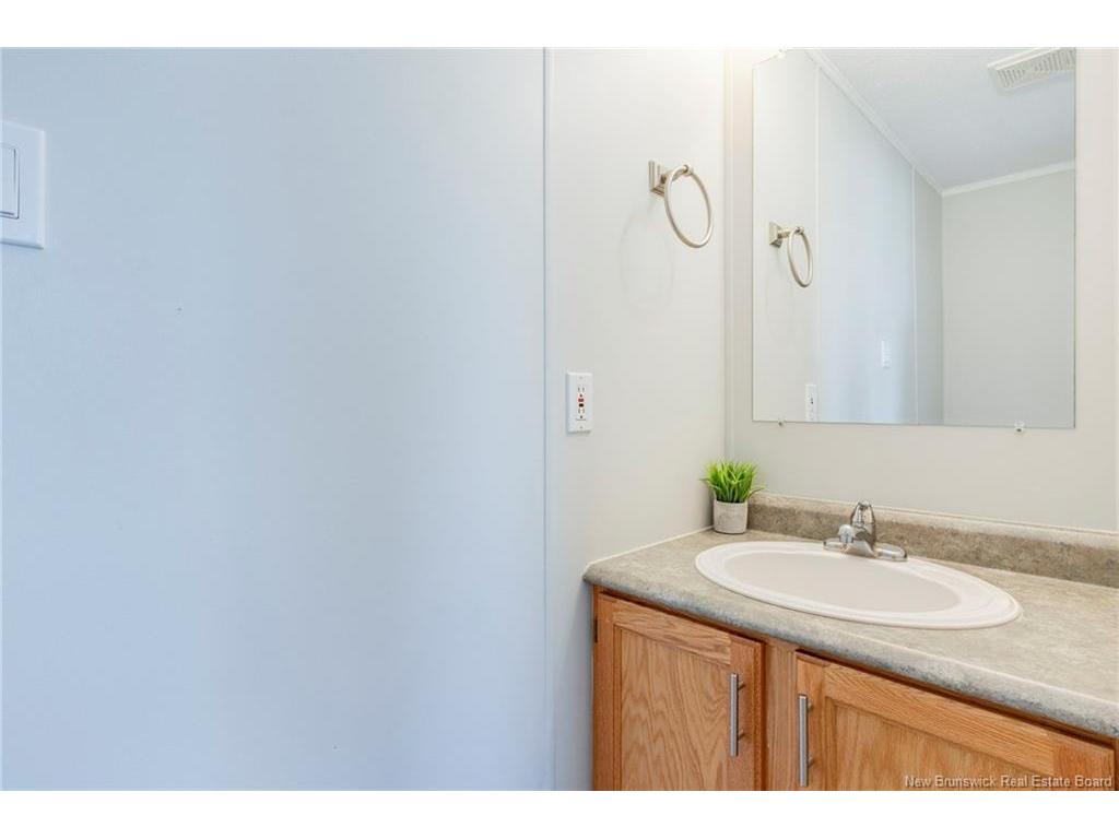 









8


Frank

ST,
Bas Cap Pele,




NB
E4N 0E6

