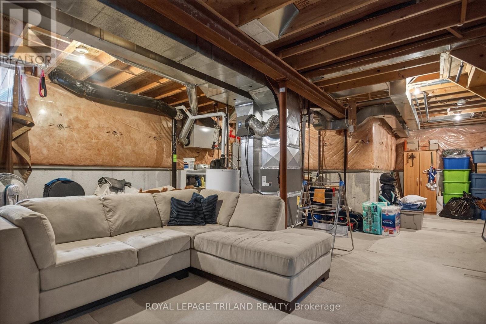 












307 JENSEN ROAD

,
London East (East D),




Ontario
N5V4X3

