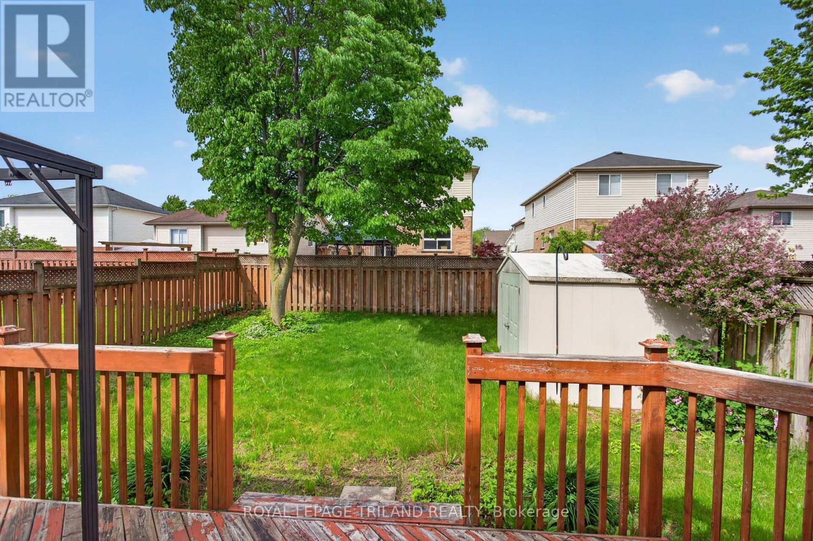 












307 JENSEN ROAD

,
London East (East D),




Ontario
N5V4X3

