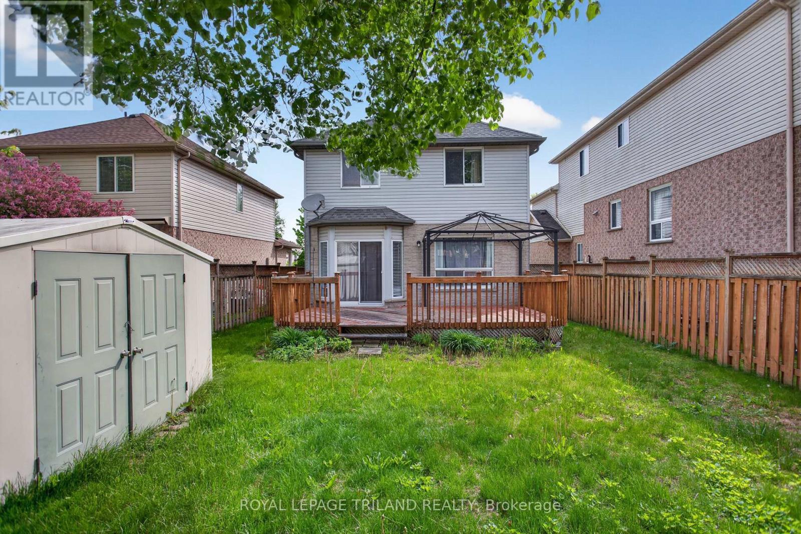 












307 JENSEN ROAD

,
London East (East D),




Ontario
N5V4X3

