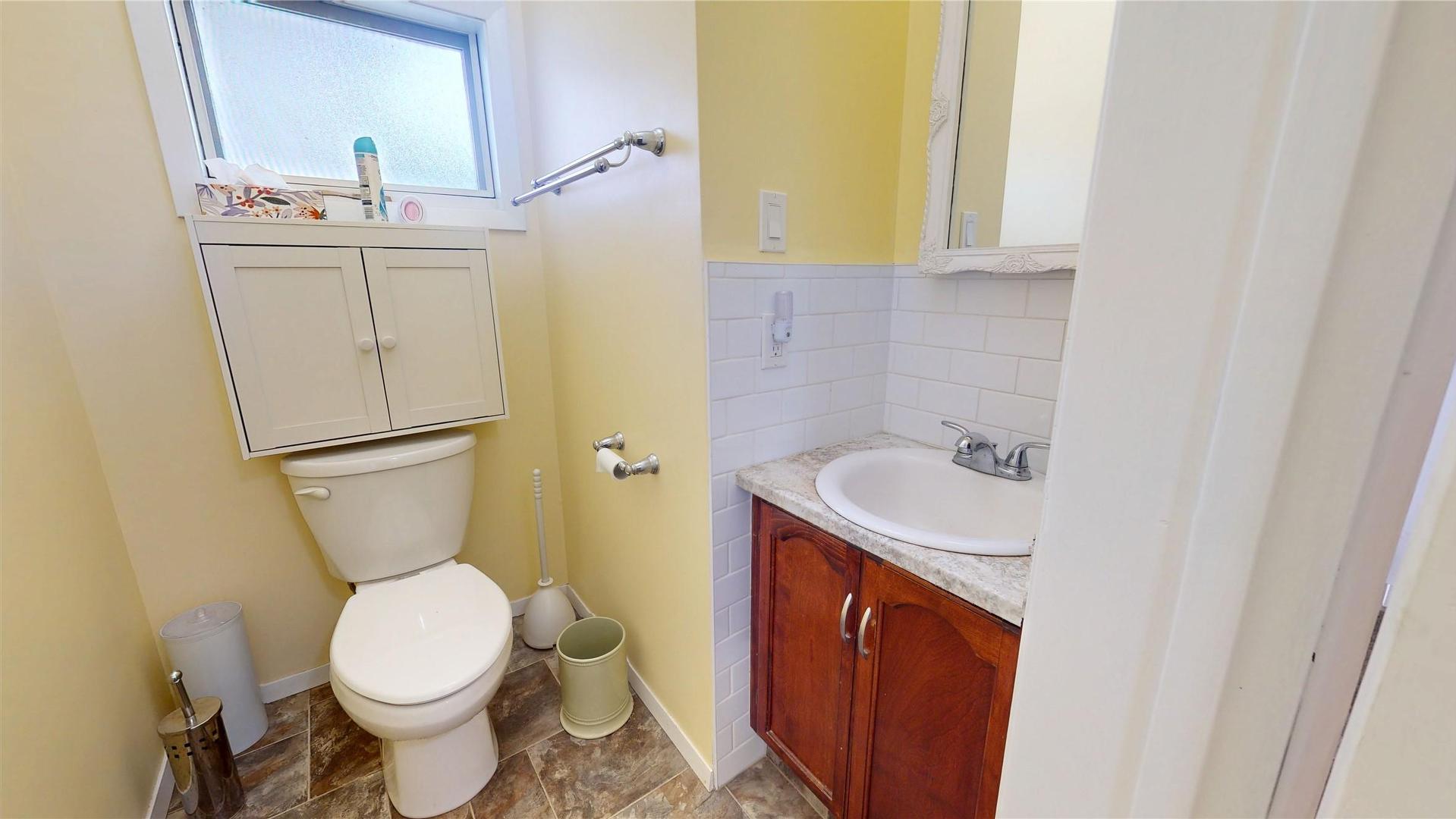 









224


4th

Avenue,
Cranbrook,




BC
V1C 2E3

