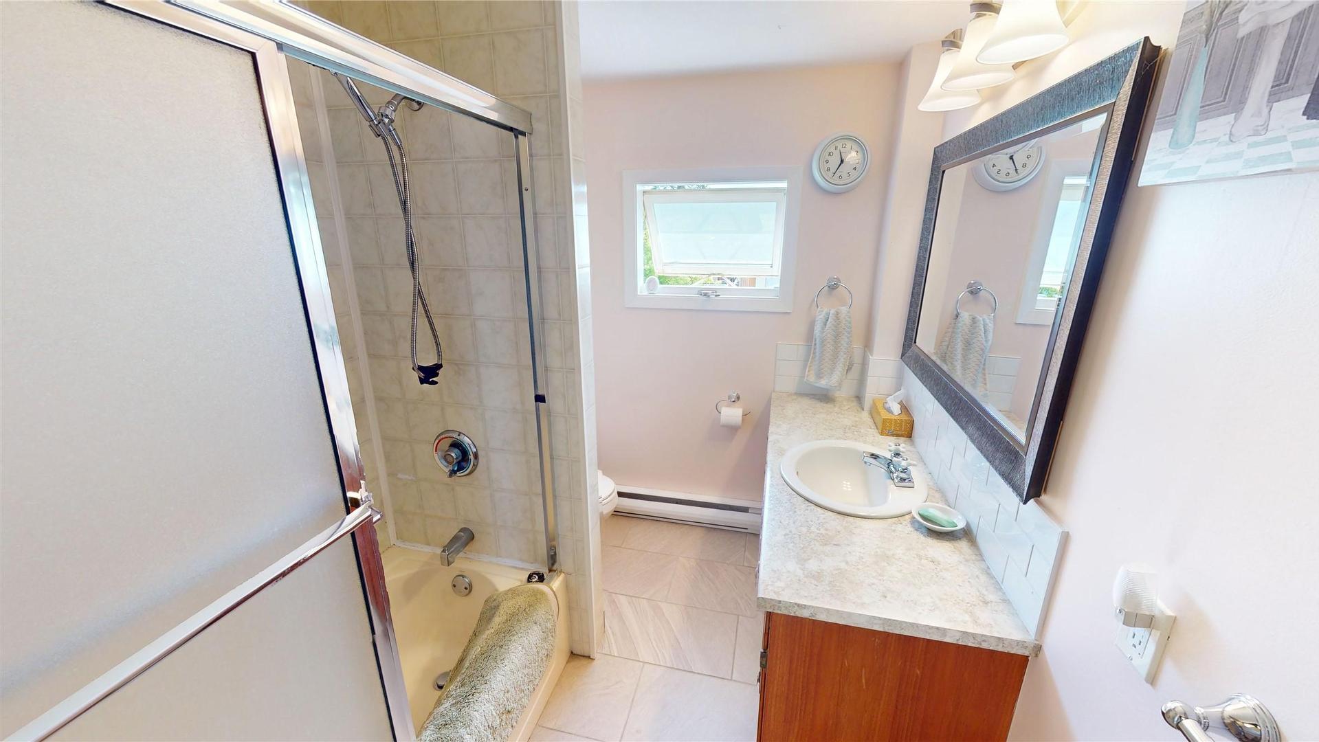 









224


4th

Avenue,
Cranbrook,




BC
V1C 2E3

