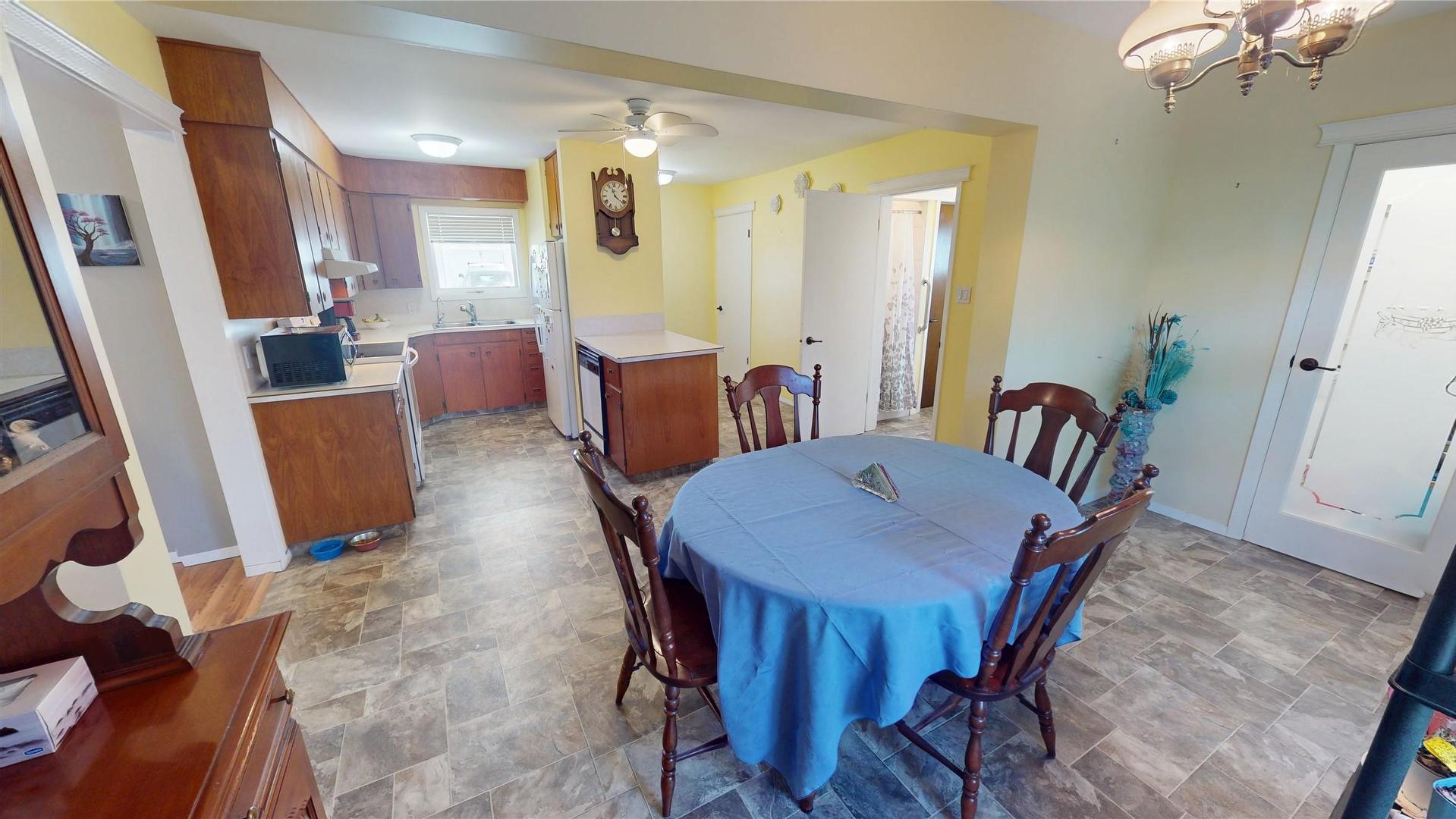 









224


4th

Avenue,
Cranbrook,




BC
V1C 2E3

