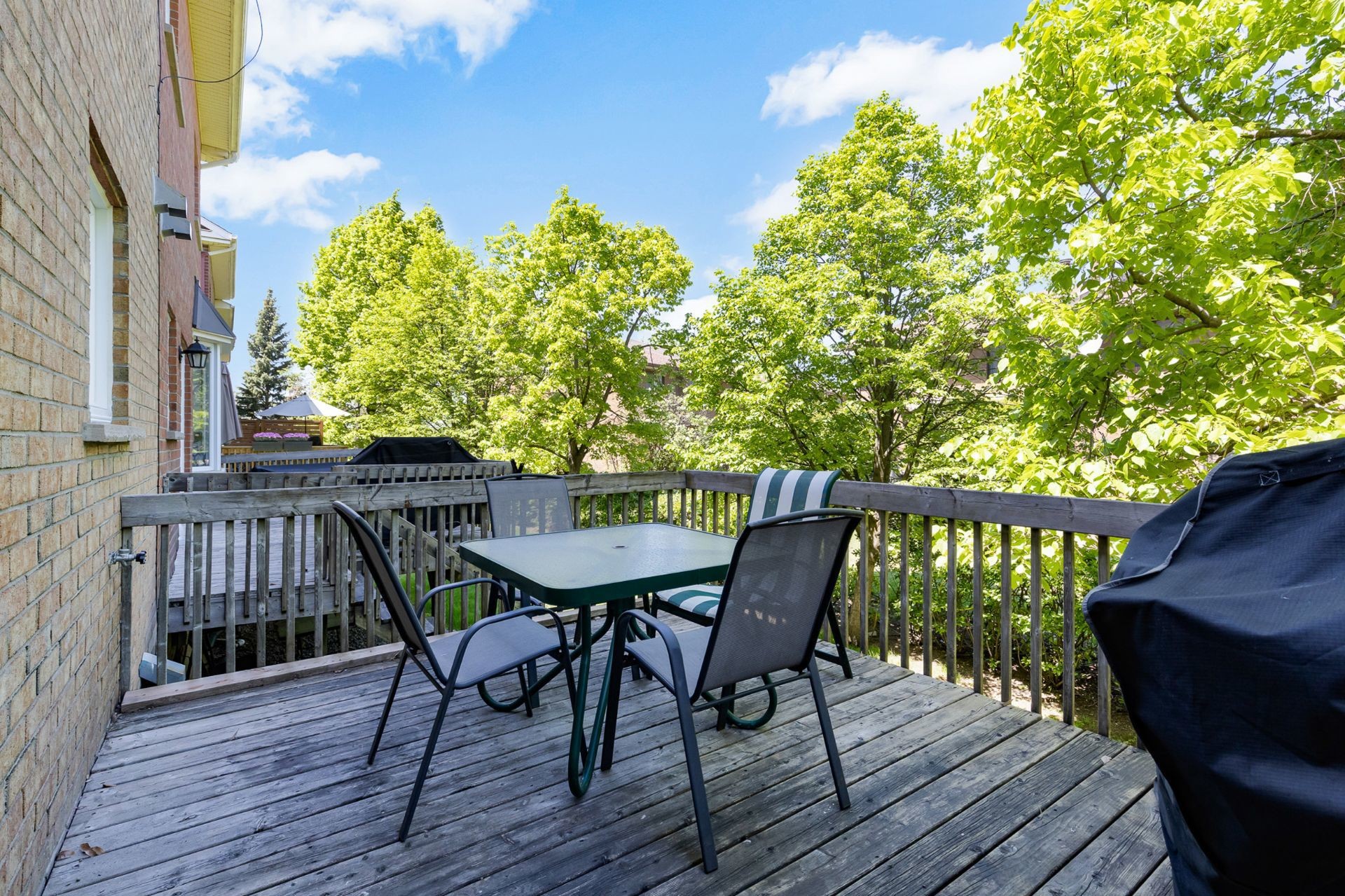 









6710A


Ch. Wallenberg

,
Côte-Saint-Luc,




QC
H4W3K8

