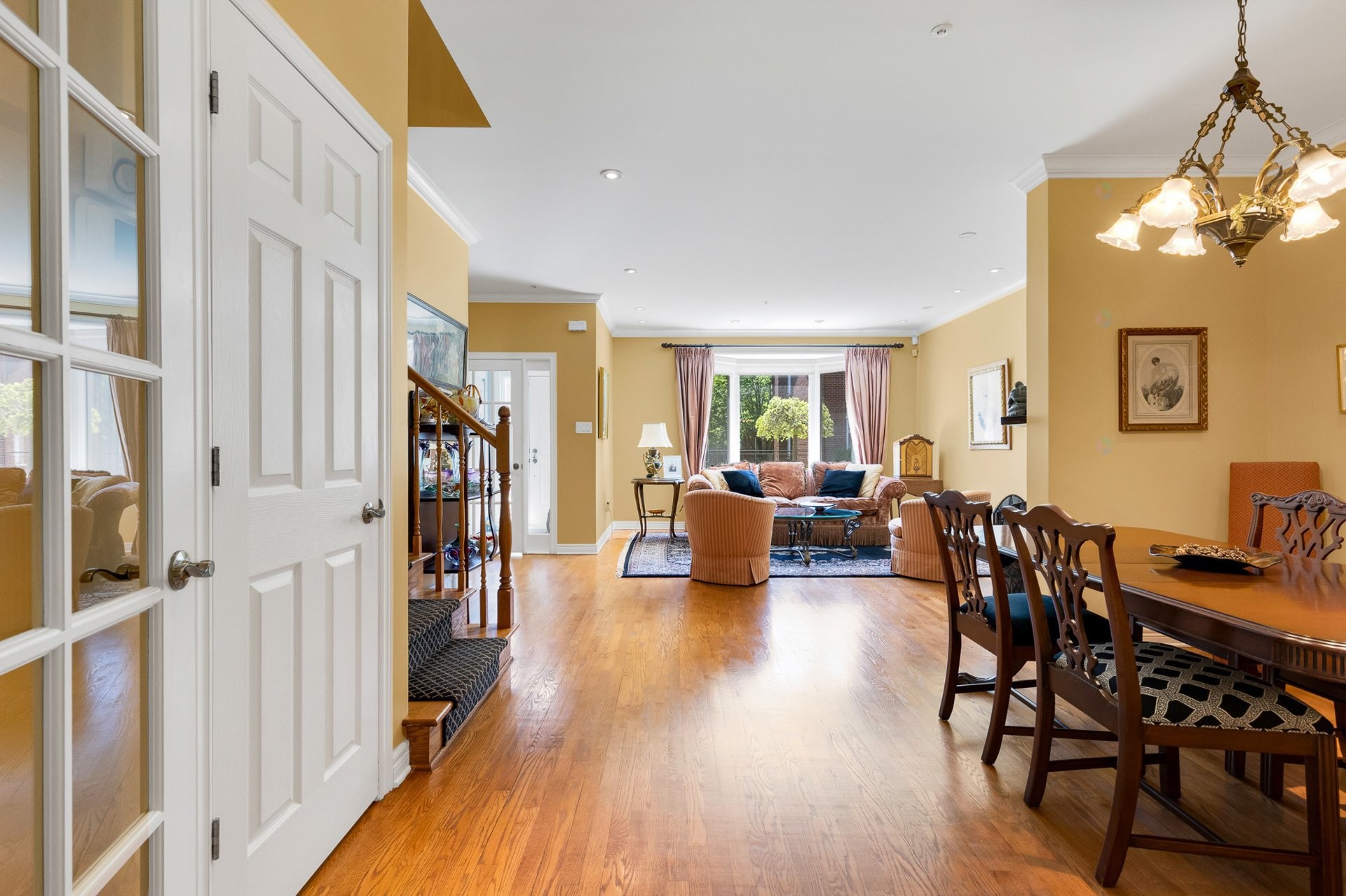 









6710A


Ch. Wallenberg

,
Côte-Saint-Luc,




QC
H4W3K8

