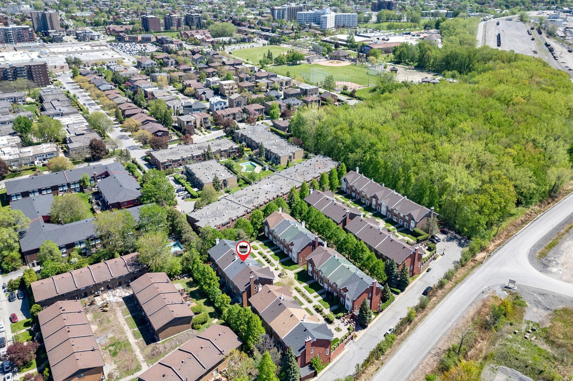 









6710A


Ch. Wallenberg

,
Côte-Saint-Luc,




QC
H4W3K8

