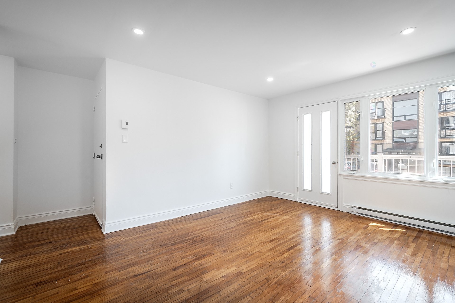 









41


Rue René-Philippe

, 3,
Longueuil (Le Vieux-Longueuil),




QC
J4R2J7

