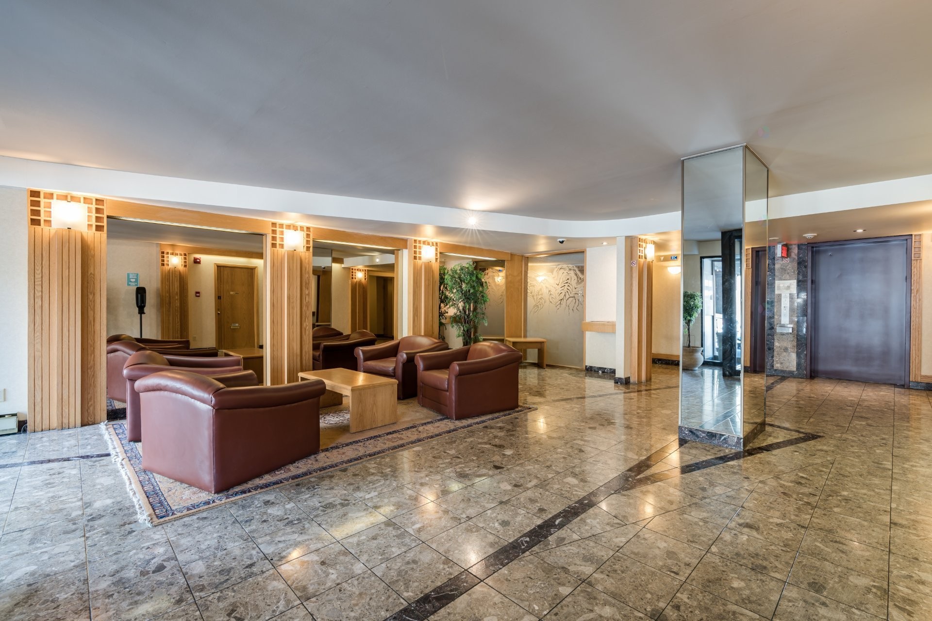 









1360


Rue St-Jacques

, 806,
Montréal (Ville-Marie),




QC
H3C4M4

