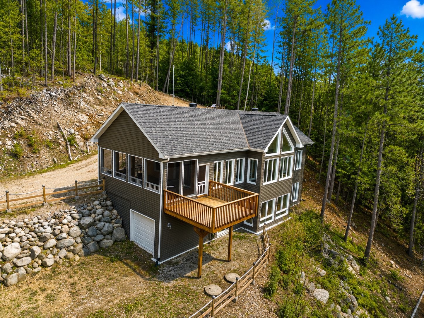 









5063


Ch. de la Baie-Thompson

,
Témiscaming,




QC
J0Z3R0

