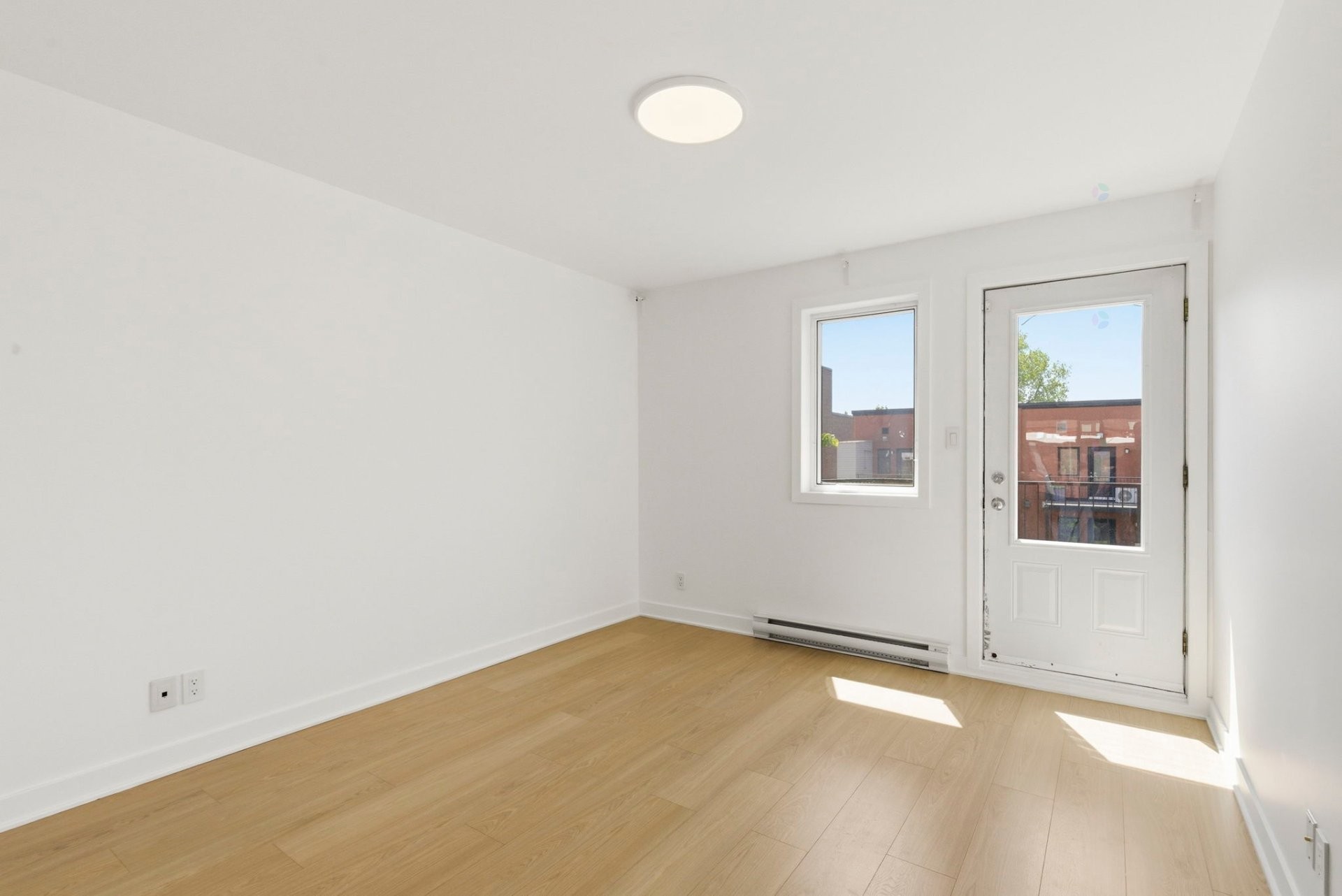 









340


Rue Ste-Madeleine

, 6,
Montréal (Le Sud-Ouest),




QC
H3K0A5

