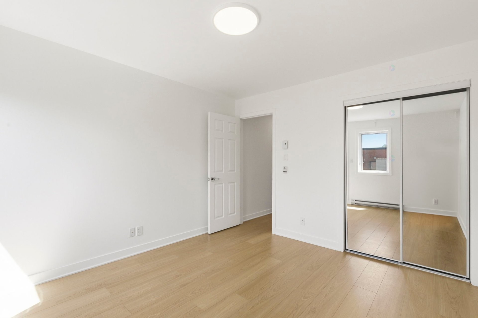 









340


Rue Ste-Madeleine

, 6,
Montréal (Le Sud-Ouest),




QC
H3K0A5

