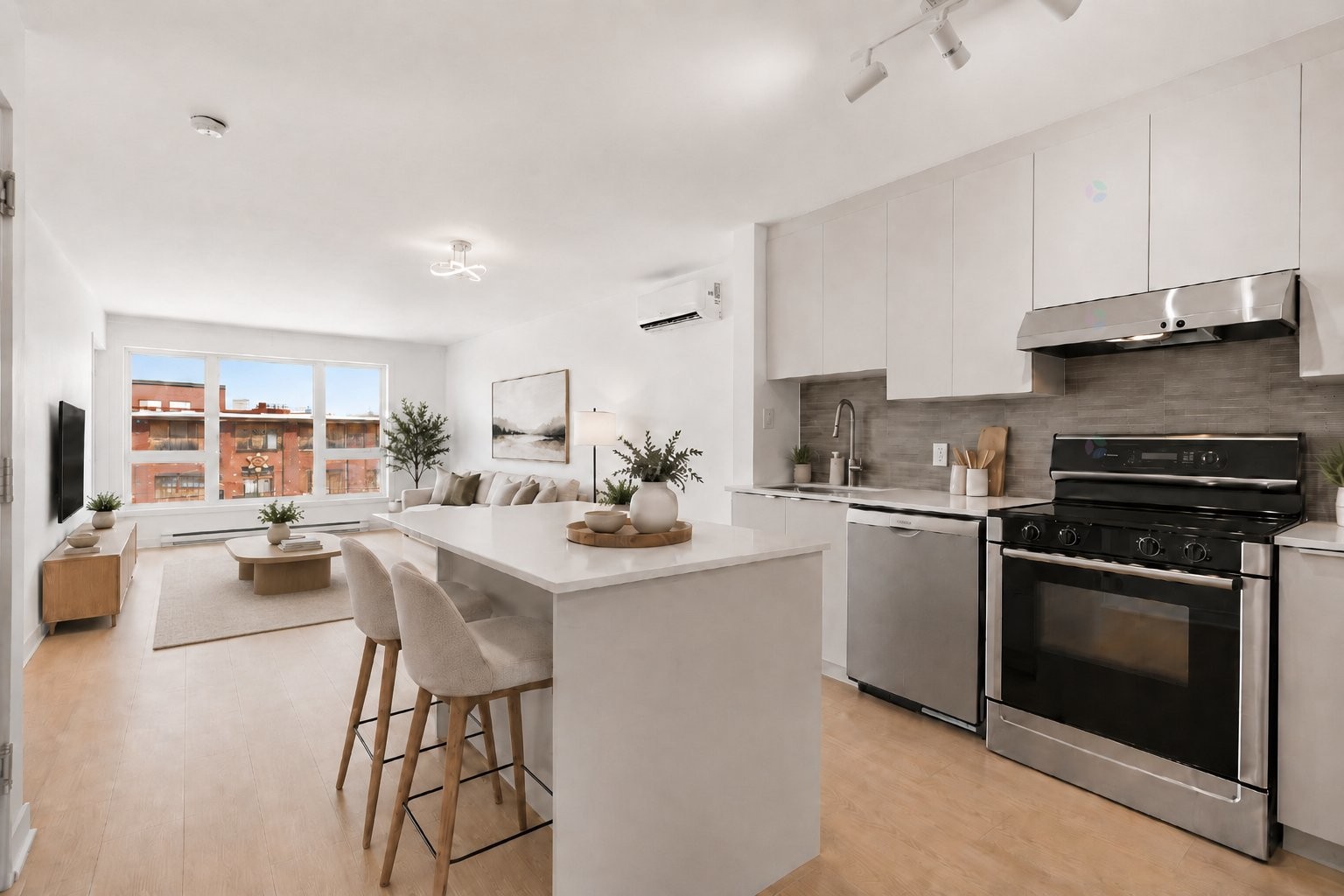 









340


Rue Ste-Madeleine

, 6,
Montréal (Le Sud-Ouest),




QC
H3K0A5

