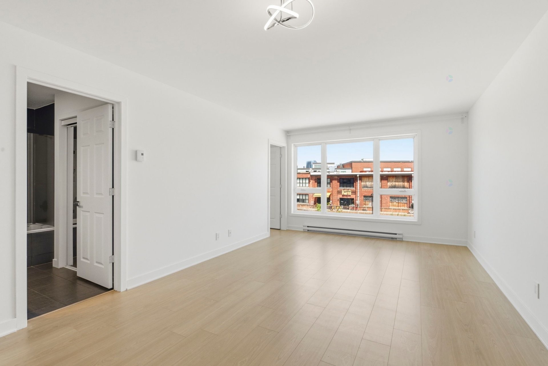 









340


Rue Ste-Madeleine

, 6,
Montréal (Le Sud-Ouest),




QC
H3K0A5

