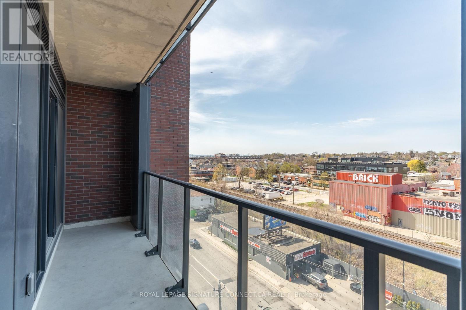 












517 - 1185 DUPONT STREET

,
Toronto,




Ontario
M6H0G5

