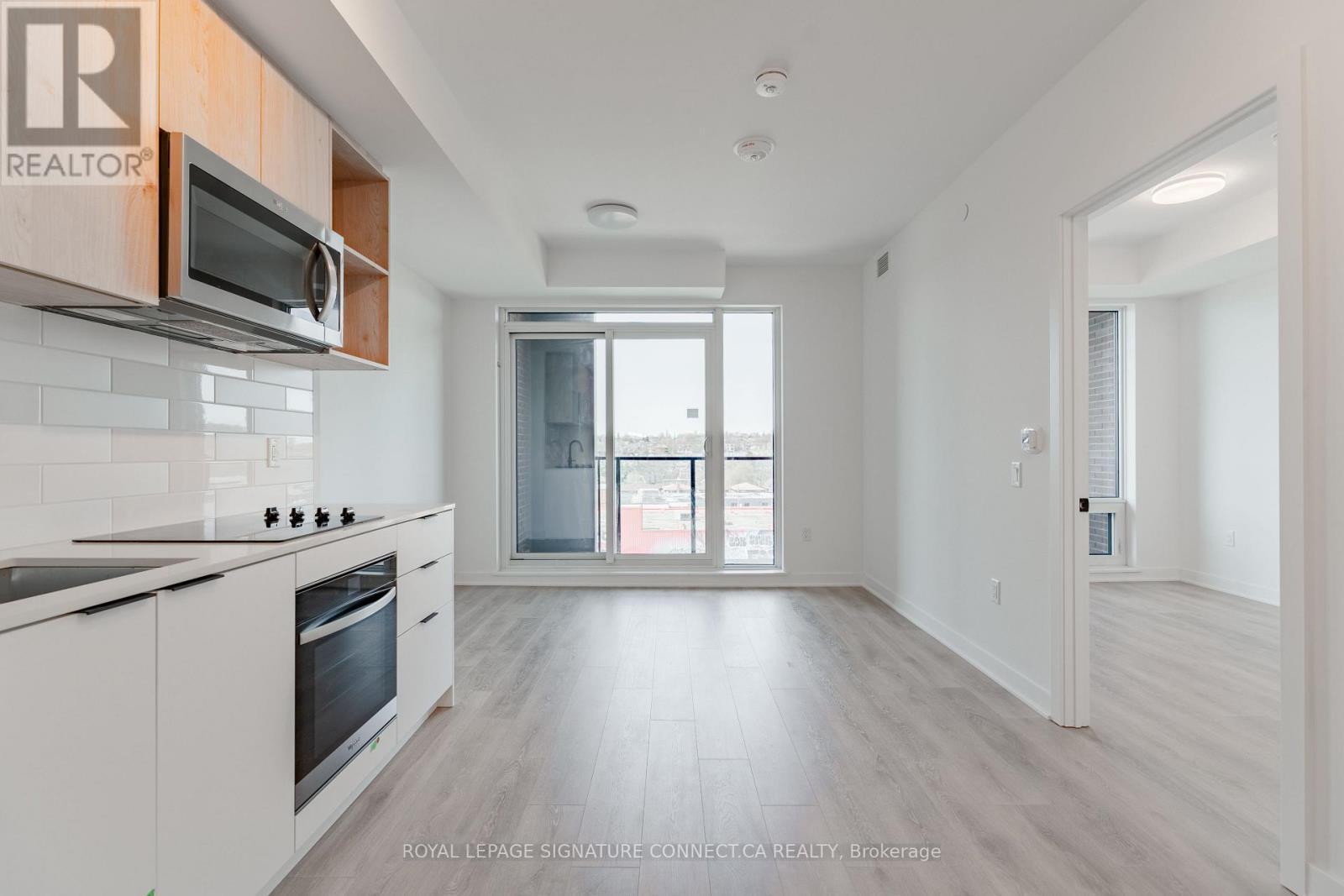 












517 - 1185 DUPONT STREET

,
Toronto,




Ontario
M6H0G5


