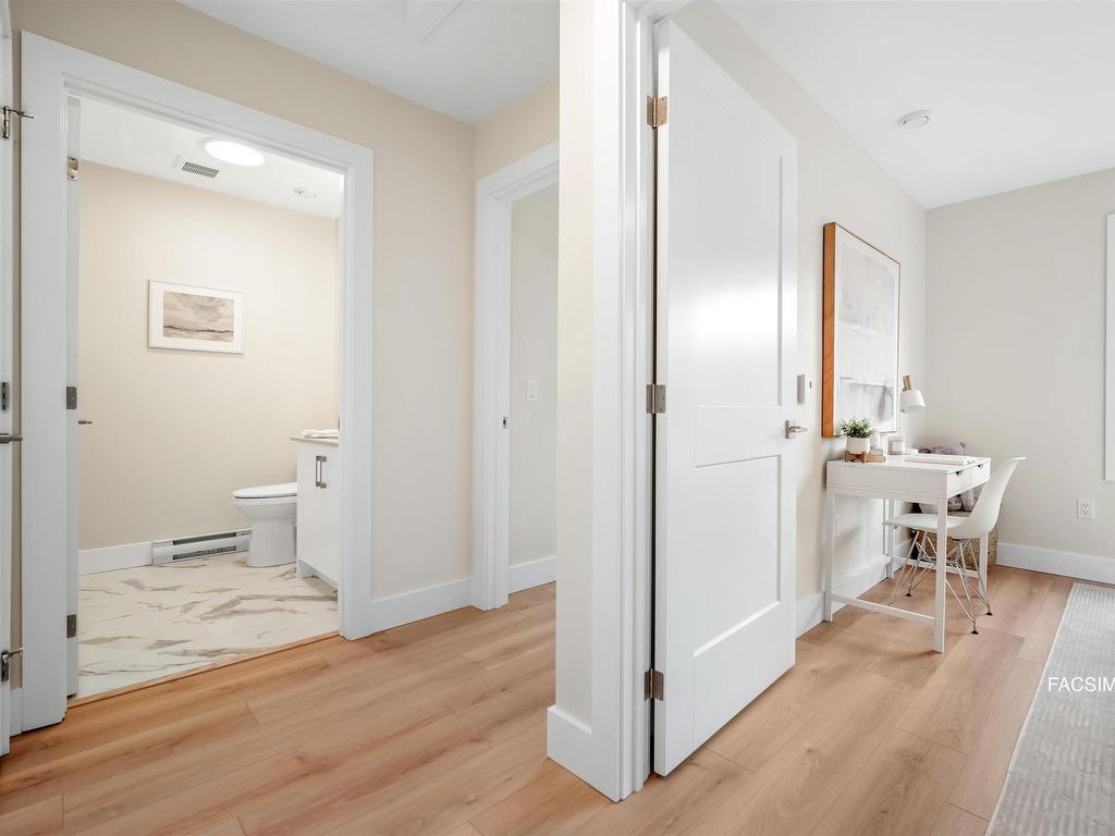 












PUN067E 162 Puncheon Way

,
West Bedford,




NS
B4B 2L1


