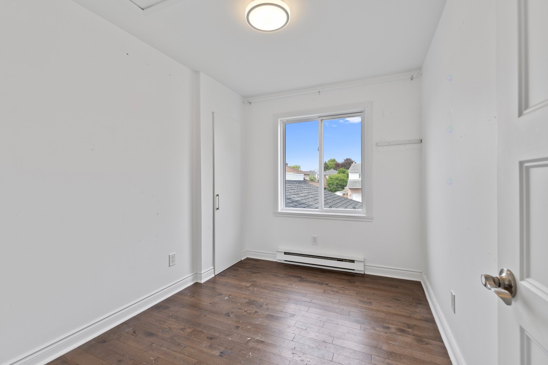 









4461


Rue Cécile

,
Montréal (Pierrefonds-Roxboro),




QC
H9K1N1


