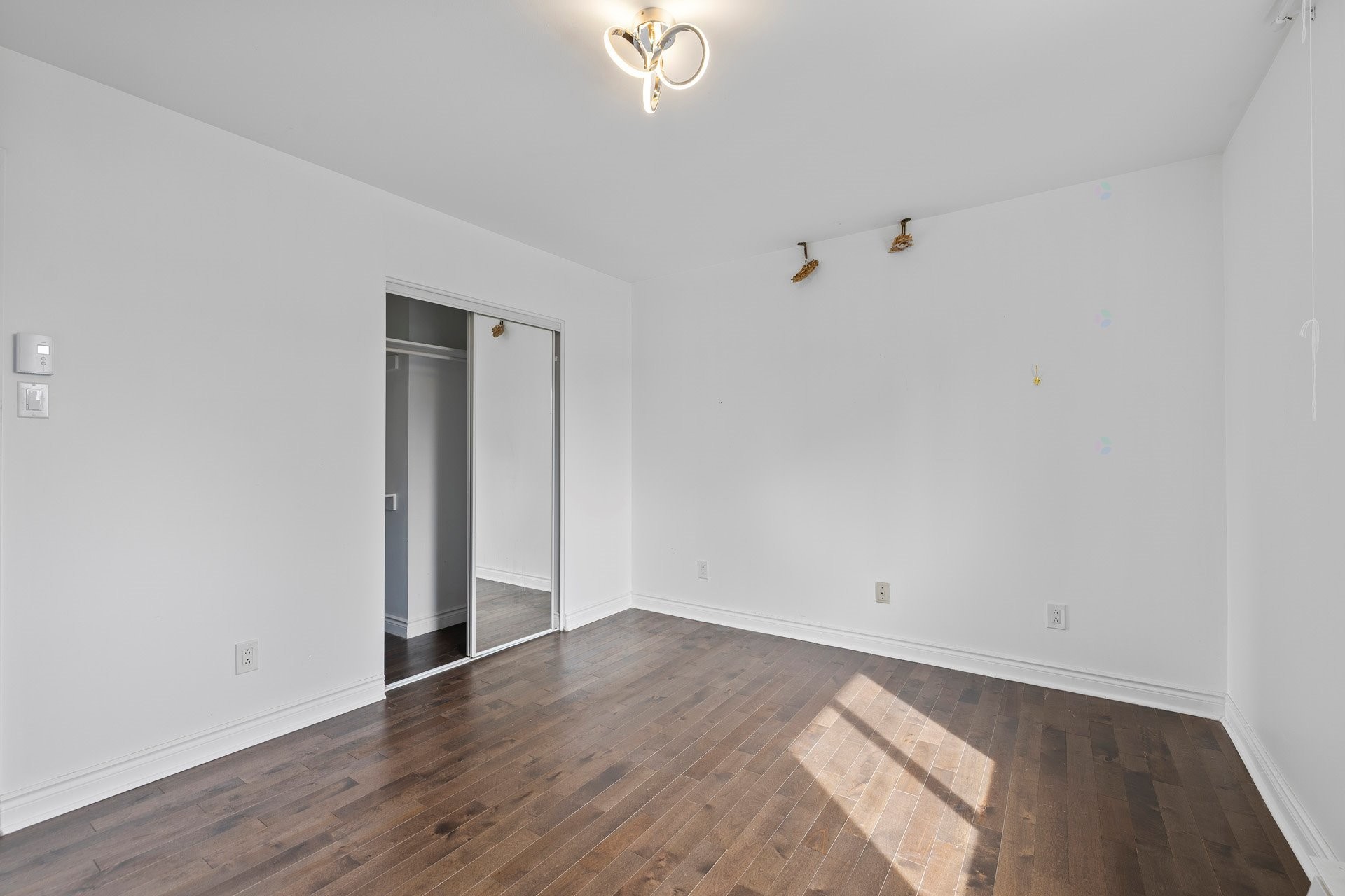 









4461


Rue Cécile

,
Montréal (Pierrefonds-Roxboro),




QC
H9K1N1

