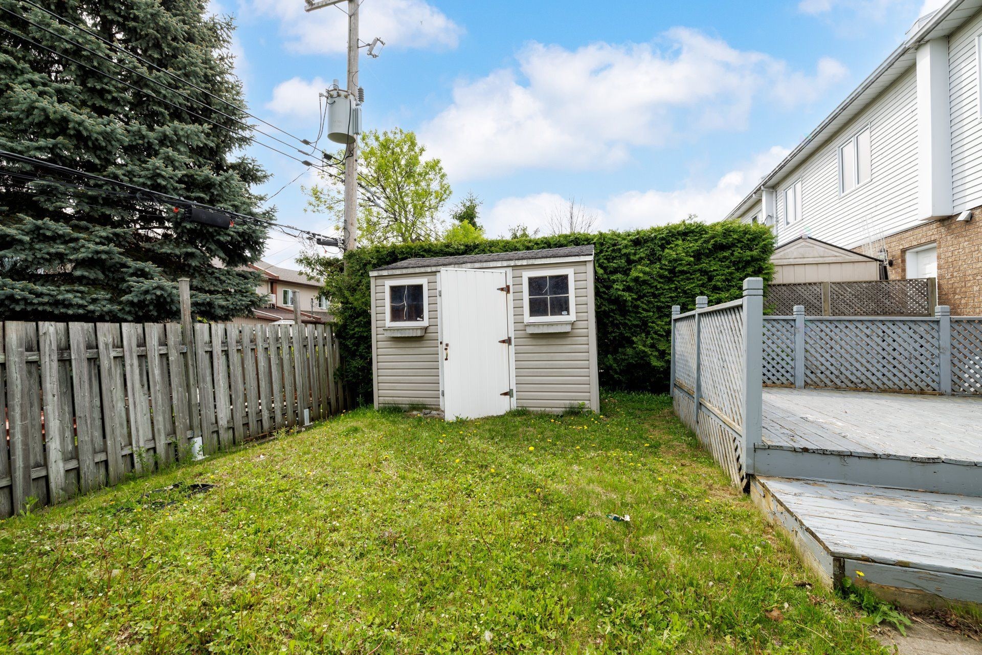 









4461


Rue Cécile

,
Montréal (Pierrefonds-Roxboro),




QC
H9K1N1

