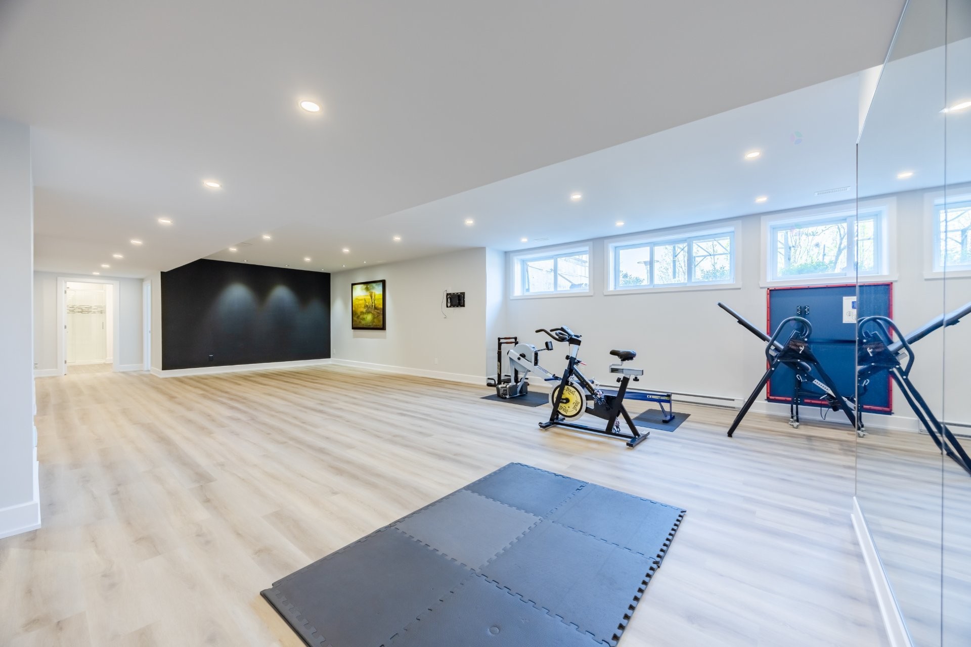 









7720


Av. de Lugano

,
Brossard,




QC
J4Y0G2

