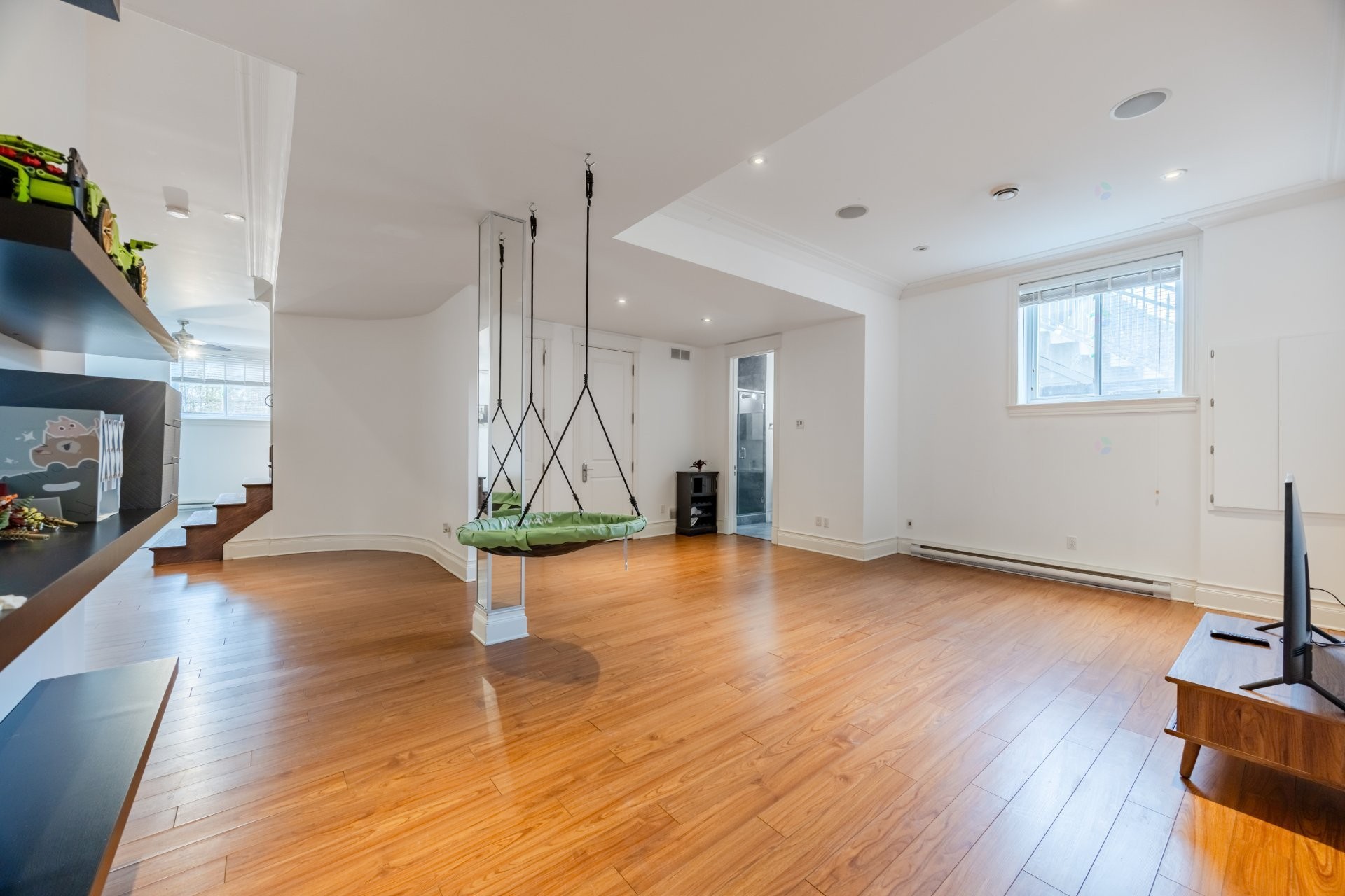 









3920


Rue Leningrad

,
Brossard,




QC
J4Y3J6

