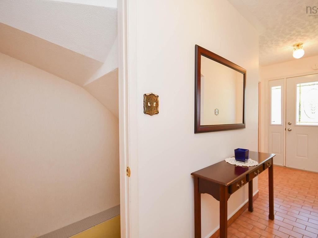 












47 Smokey Drive

,
Lower Sackville,




NS
B4C 3B5

