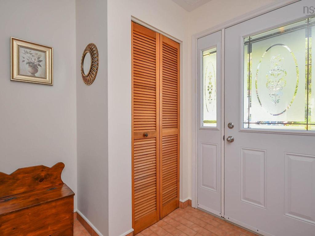 












47 Smokey Drive

,
Lower Sackville,




NS
B4C 3B5

